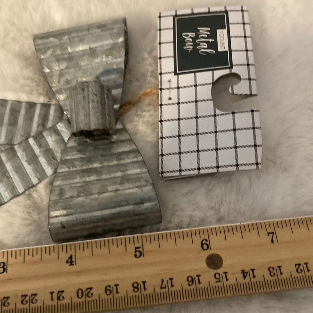 Target BP Christmas Metal Bow Decor